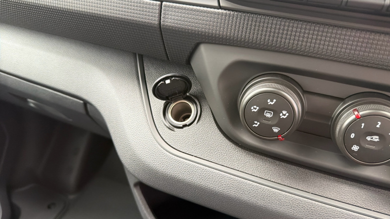 Renault Trafic Lwb Diesel LL30 Blue dCi 130 Advance [Safety] Van